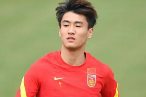 国足近日备战对阵泰国韩国两场比赛