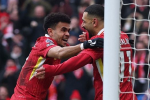 英超25轮焦点战 利物浦主场2-1击败狼队
