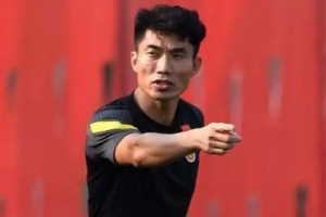郑智有望接替中邵佳一执教青岛西海岸主帅