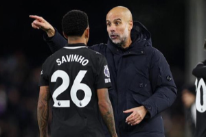 英超第14轮焦点战 曼城客场5-4险胜富勒姆