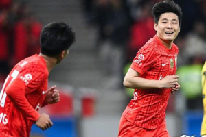 中超第二轮 上海海港4-1青岛西海岸