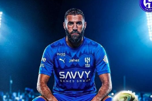 沙特联赛第29轮 本泽马上演帽子戏法助利雅得新月大获全胜