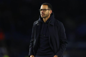 切尔西俱乐部官方宣布41岁英超主帅罗塞尼尔正式下课